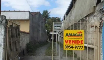 Casa com 2 quartos à venda no Jardim Santa Maria, Jacareí  por R$ 650.000