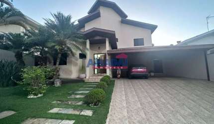 Casa em condomínio fechado com 4 quartos à venda no Jardim Coleginho, Jacareí  por R$ 1.400.000