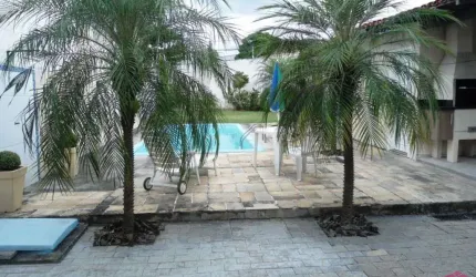 Casa com 3 quartos à venda no Jardim Flórida, Jacareí  por R$ 900.000