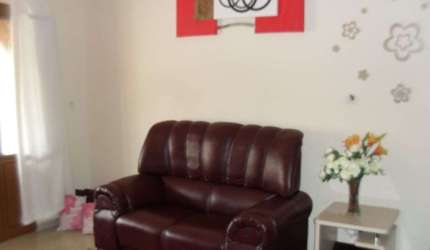 Casa com 2 quartos à venda no Jardim do Vale, Jacareí  por R$ 270.000