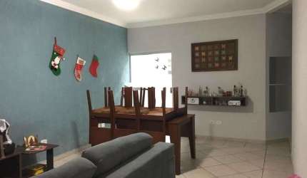 Casa com 3 quartos à venda na Cidade Jardim, Jacareí  por R$ 600.000