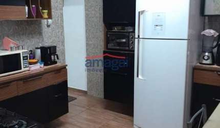 Casa com 3 quartos à venda no Jardim do Vale, Jacareí  por R$ 300.000