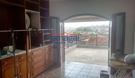 Casa com 2 quartos à venda no Jardim Bela Vista, Jacareí  por R$ 300.000