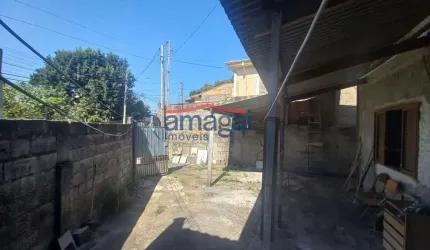 Casa com 1 quarto à venda no Jardim Esperança, Jacareí  por R$ 150.000