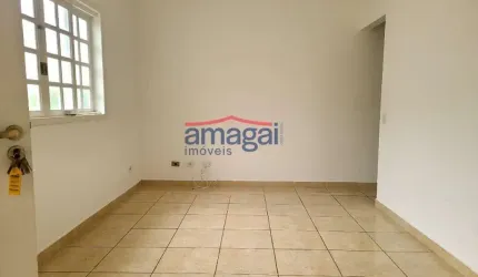 Casa com 2 quartos à venda no Residencial Santa Paula, Jacareí  por R$ 425.000