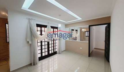 Casa com 3 quartos à venda no Jardim Siesta, Jacareí  por R$ 795.000