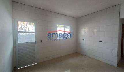 Casa com 2 quartos à venda no Chácaras Reunidas Igarapés, Jacareí  por R$ 210.000