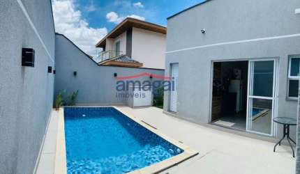 Casa em condomínio fechado com 3 quartos à venda no Condomínio Terras do Vale, Caçapava  por R$ 1.350.000