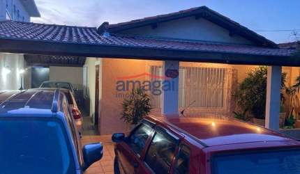 Casa com 3 quartos à venda no Jardim Satélite, São José dos Campos  por R$ 1.600.000