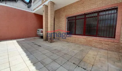 Casa com 3 quartos à venda no Centro, Jacareí  por R$ 480.000