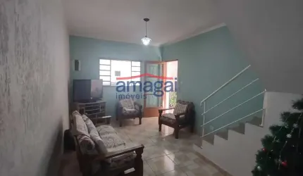 Casa com 2 quartos à venda no Parque Imperial, Jacareí  por R$ 290.000