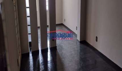 Casa com 3 quartos à venda no Jardim Flórida, Jacareí  por R$ 320.000