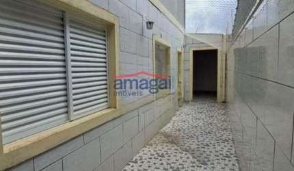 Casa com 4 quartos à venda no Jardim Altos de Santana II, Jacareí  por R$ 750.000