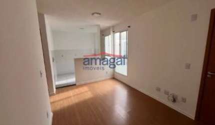 Casa em condomínio fechado com 2 quartos à venda no Residencial Frei Galvão, São José dos Campos  por R$ 215.000