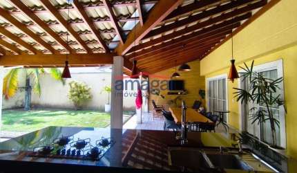 Casa em condomínio fechado com 3 quartos à venda no Loteamento Villa Branca, Jacareí  por R$ 1.385.000