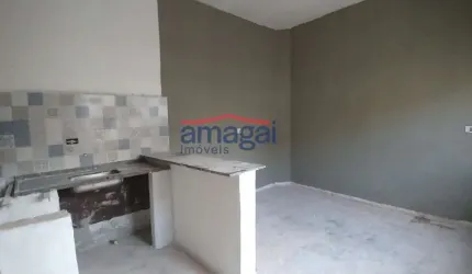 Casa com 1 quarto para alugar no Conjunto São Benedito, Jacareí  por R$ 800