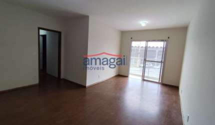 Apartamento com 3 quartos para alugar em Santana, São José dos Campos  por R$ 2.400