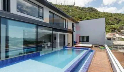Casa com 4 quartos à venda na Rua José Francisco Dias Areias, 70, Trindade, Florianópolis por R$ 4.620.000