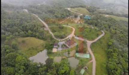 Terreno à venda na Rua da Jaboticabeira, Varginha, Santo Amaro da Imperatriz por R$ 250.000