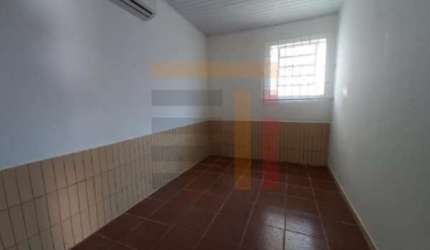 Casa com 5 quartos à venda na Rua João Marçal, 175, Trindade, Florianópolis por R$ 901.000
