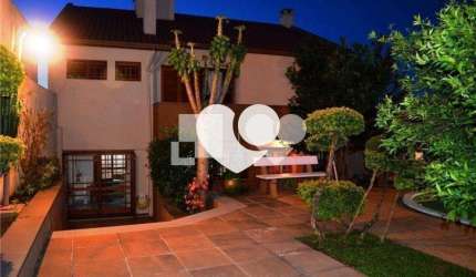 Casa com 4 quartos à venda em Tristeza - RS