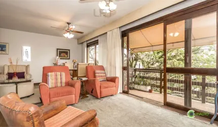 Apartamento com 3 quartos à venda ou para locação em Menino Deus - RS