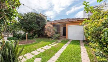 Casa com 3 quartos à venda em Jardim Botânico - RS