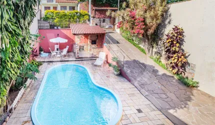 Sobrado com 3 quartos à venda em Parque Santa Fé - RS