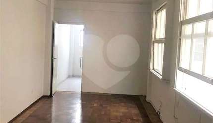 Salas à venda ou para locação em Centro Histórico - RS