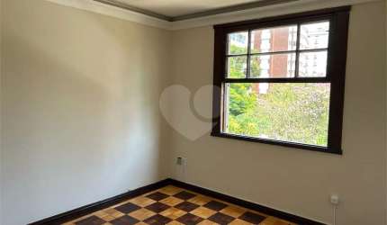 Apartamento com 2 quartos à venda em Petrópolis - RS