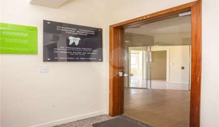 Salas com 1 quartos para locação em Centro Histórico - RS