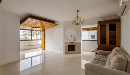 Apartamento com 3 quartos para locação em Auxiliadora - RS