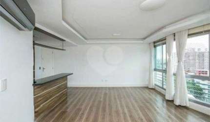 Apartamento com 3 quartos à venda em Azenha - RS