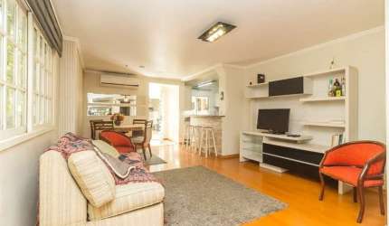 Casa com 3 quartos à venda ou para locação em Petrópolis - RS