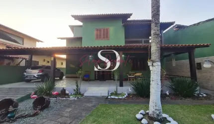 Em Itaipu casa à venda com 525m² de terreno, 4 quartos, piscina, churrasqueira e 3 vagas