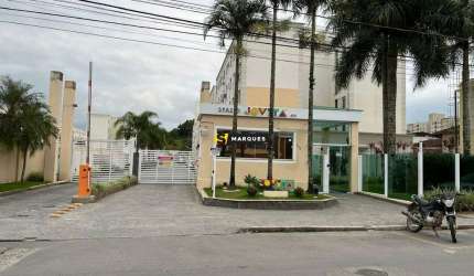 Apartamento / Floresta