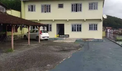 Prédio com 4 apartamentos ja alugados, ótima oportunidade de investimento