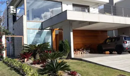 Casa Alto Padrão para Venda em Laranjal Pelotas-RS - 1423