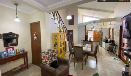 Casa com 3 quartos à venda no Laranjal, Pelotas , 450 m2 por R$ 690.000