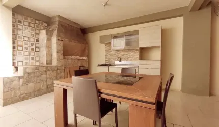 2 Casas mesmo terreno para Venda próx. Carrefour Pelotas-RS