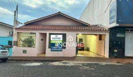 Casa com 3 dormitórios à venda, 320 m² por R$ 500.000,00 - Setor Central - Itumbiara/GO
