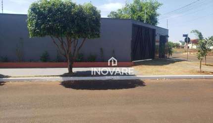 Casa com 1 dormitório à venda, 250 m² por R$ 650.000,00 - Alto do Trindade - Itumbiara/GO