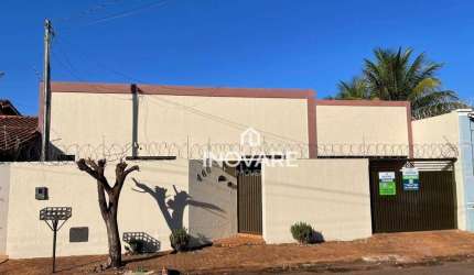 Casa com 2 dormitórios à venda, 75 m² por R$ 320.000,00 - Setor Santos Dumont - Itumbiara/GO