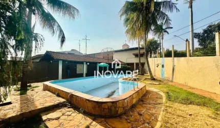 Casa com 3 dormitórios à venda, 392 m² por R$ 1.300.000,00 - Alto da Boa Vista - Itumbiara/GO