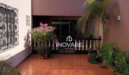 Casa com 3 dormitórios à venda, 186 m² por R$ 650.000,00 - Jardim Morumbi - Itumbiara/GO