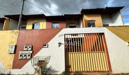 Casa com 3 dormitórios para alugar, 326 m² por R$ 1.100,00/mês - Afonso Pena - Itumbiara/GO