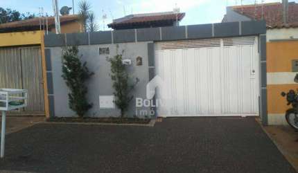 Casa com 2 dormitórios para alugar, 80 m² por R$ 1.700,00/mês - Vila Vitória - Itumbiara/GO