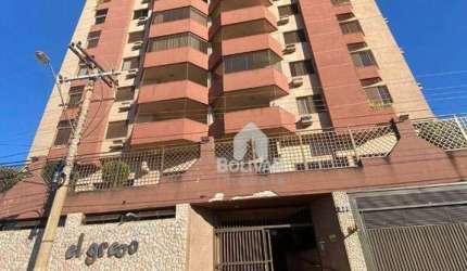 Apartamento com 3 dormitórios para alugar, 80 m² por R$ 3.050,00/mês - Setor Central - Itumbiara/GO