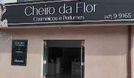 Sala comercial ou alojamento coletivo