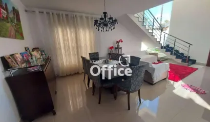 Sobrado com 4 dormitórios à venda, 290 m² por R$ 1.200.000,00 - Residencial Jardins Do Lago - Anápolis/GO